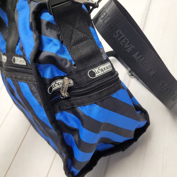 Lesportsac large black and blue striped duffle bag traveler overnighter - Picture 7 of 9
